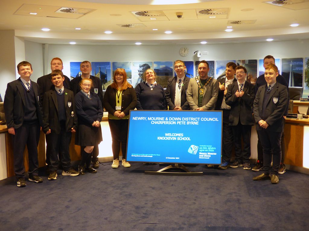 Chairperson Hosts Knockevin School Pupils at Council Offices 