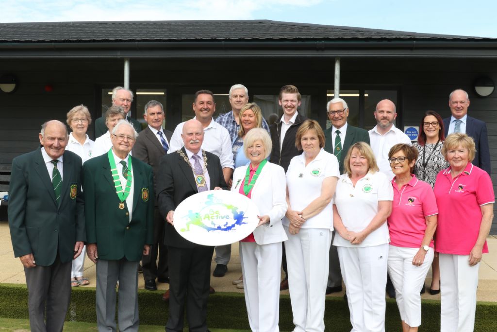 Newcastle Bowling Green Officially Opens
