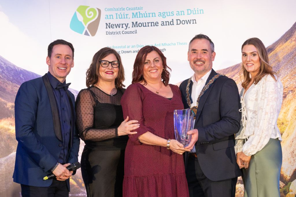 cuan court childrens home staff winner of the human endeavour award