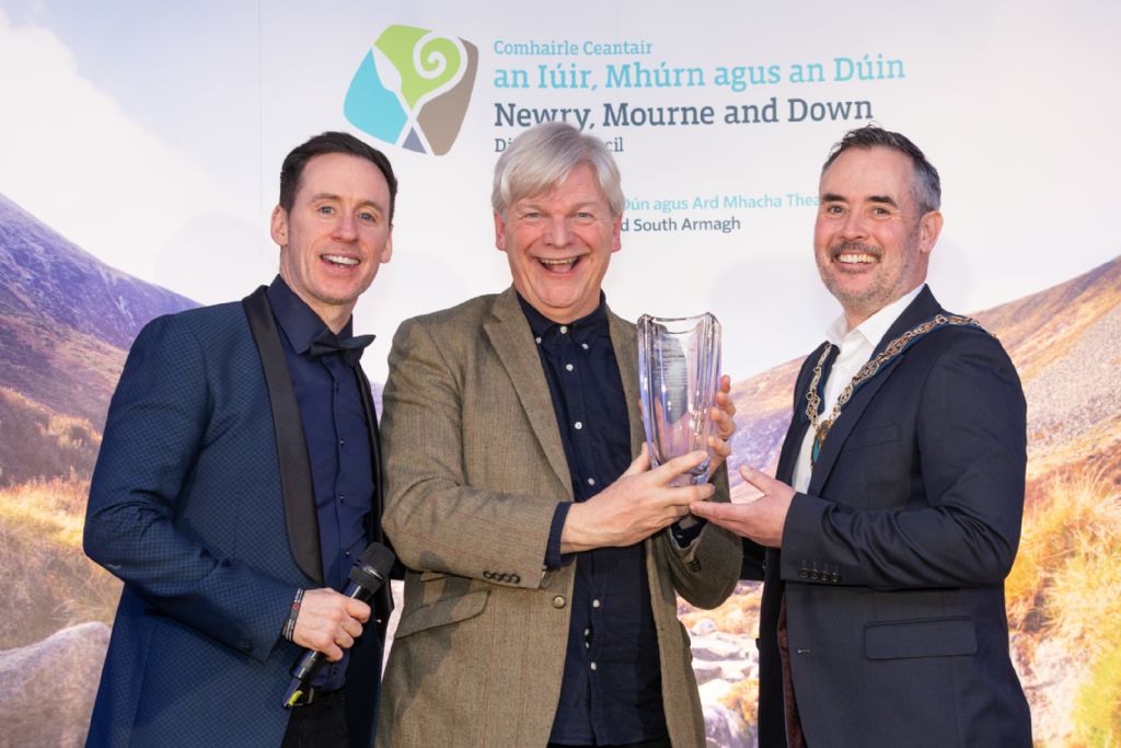 iur cinn fleadh clive price winner of the arts culture heritage award