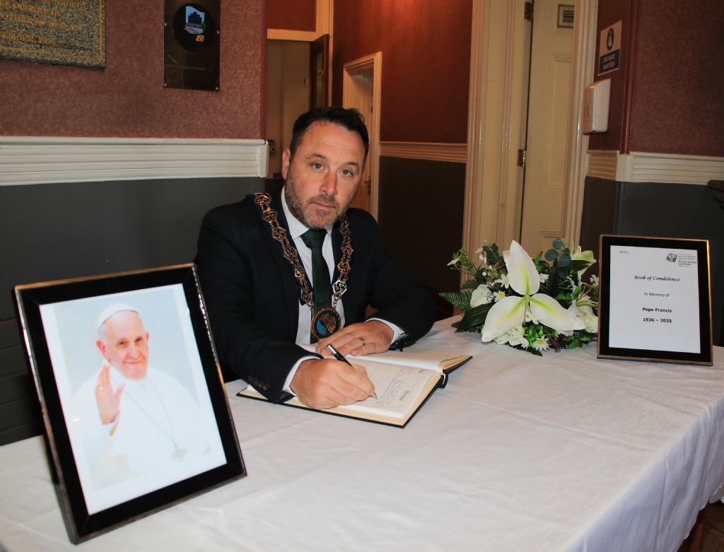 Council Chairperson Opens Books of Condolence Following the Death of Pope Francis