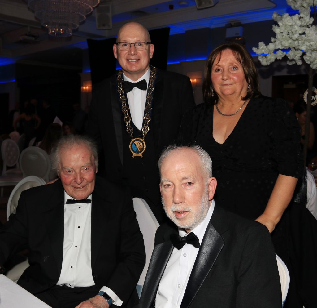 photo 9 chairpersons charity ball 2023(1)