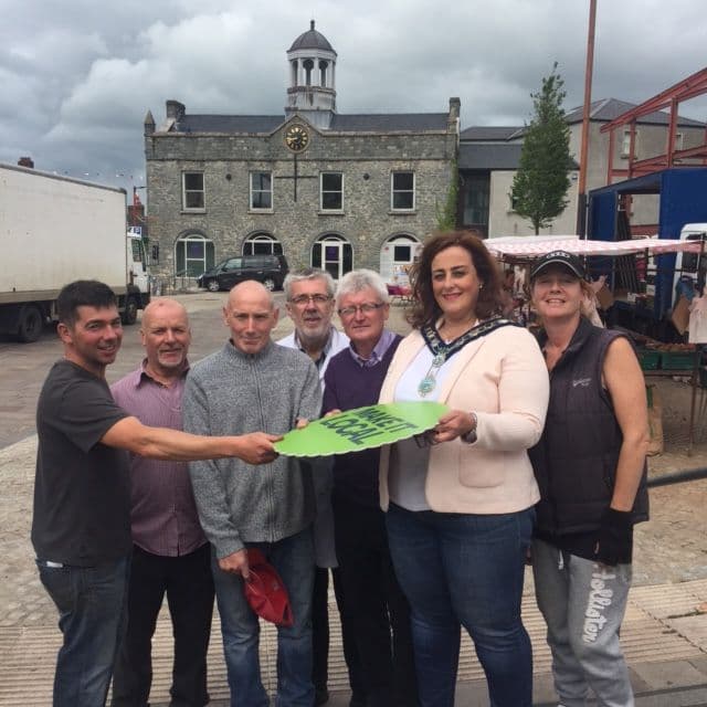 Market Traders Promote ‘Make it Local’ Campaign 